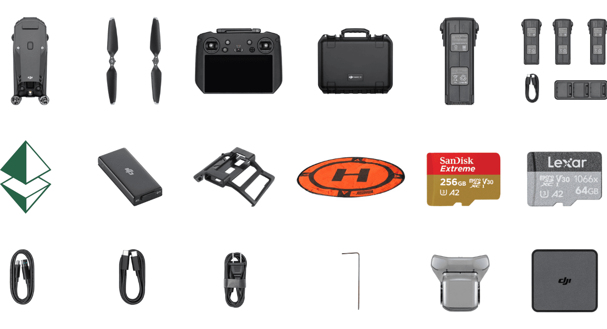 En samling av drönartillbehör inklusive en hopfälld drönare, propellrar, fjärrkontroll, batterier, laddare, minneskort, landningsplatta och kablar, arrangerade på en vit bakgrund.